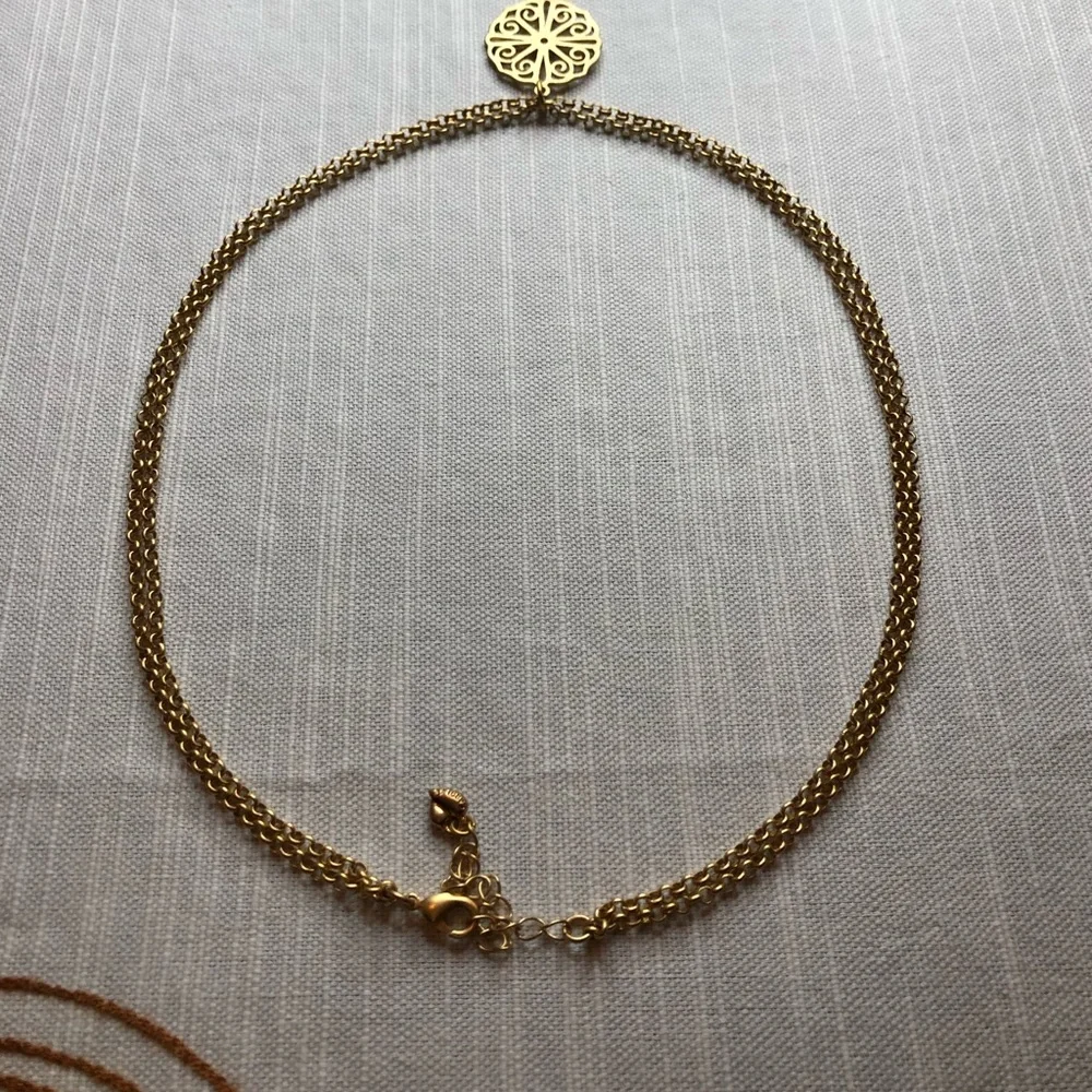 NWOT Carolee Gold-Tone Nostalgic Necklace - Picture 11 of 11